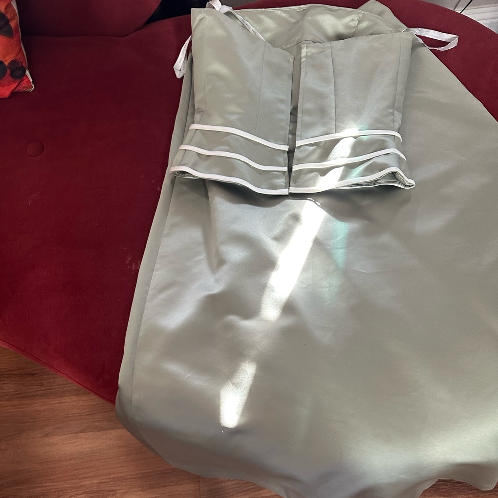 2 piece green dress. Size 10 (runs small)